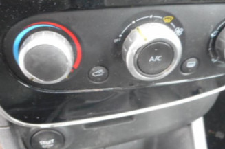 Charniere de porte arriere gauche RENAULT CLIO 4