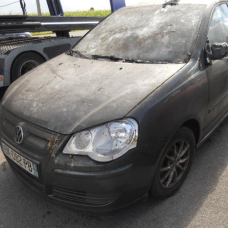 Charniere de capot VOLKSWAGEN POLO 4