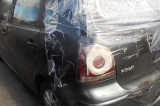 Charniere de capot VOLKSWAGEN POLO 4