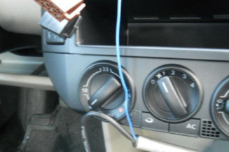 Charniere de capot VOLKSWAGEN POLO 4