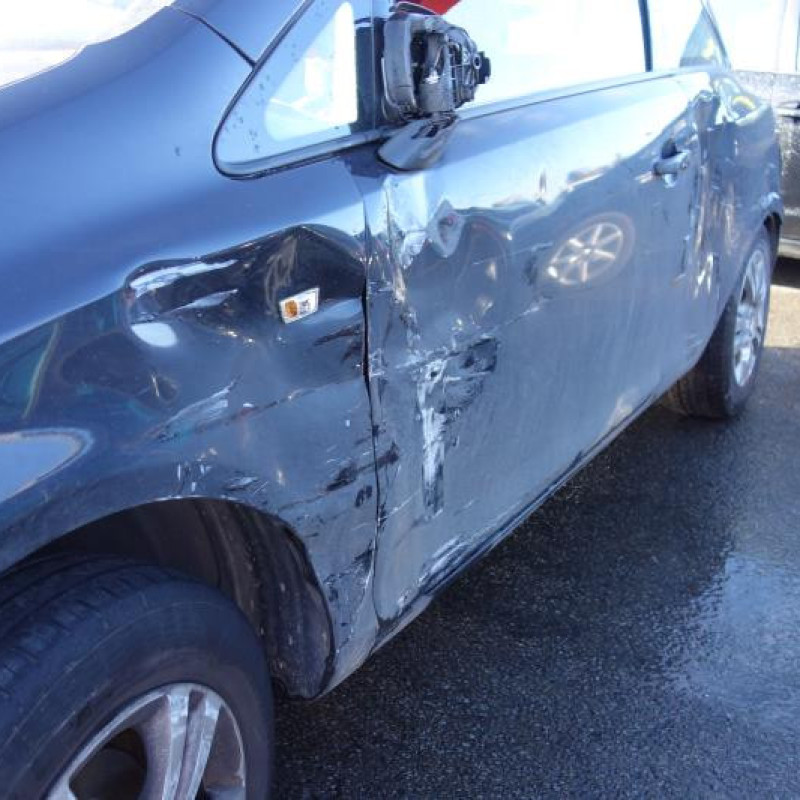Charniere de capot OPEL CORSA D Photo n°6