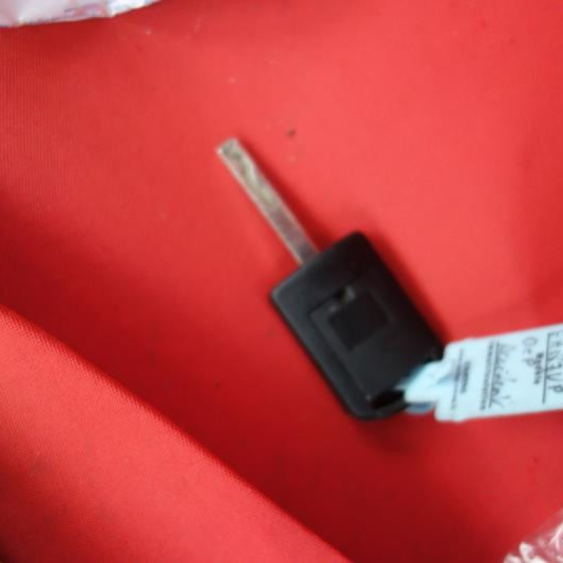 Charniere de capot OPEL MERIVA A Photo n°8