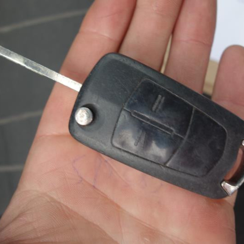 Charniere de capot OPEL CORSA D Photo n°13