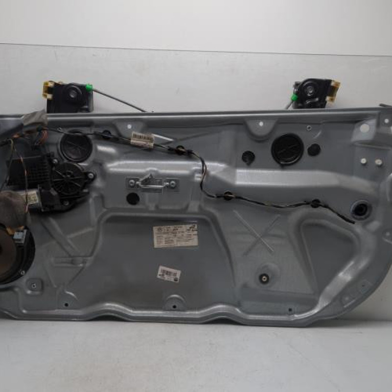 Leve vitre electrique avant droit VOLKSWAGEN POLO 4 Photo n°1