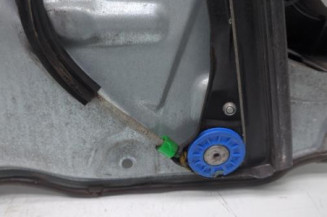 Leve vitre electrique avant droit VOLKSWAGEN POLO 4