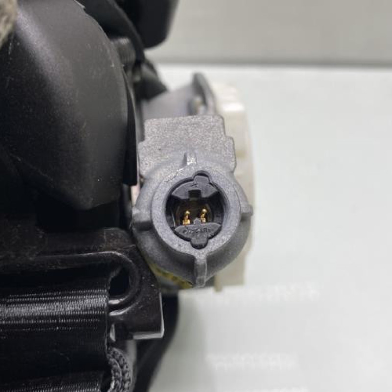 Pretensionneur de ceinture avant droit FORD FIESTA 6 Photo n°4