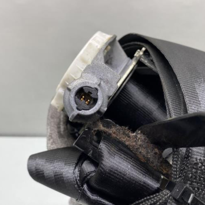 Pretensionneur de ceinture avant gauche FORD FIESTA 6 Photo n°4