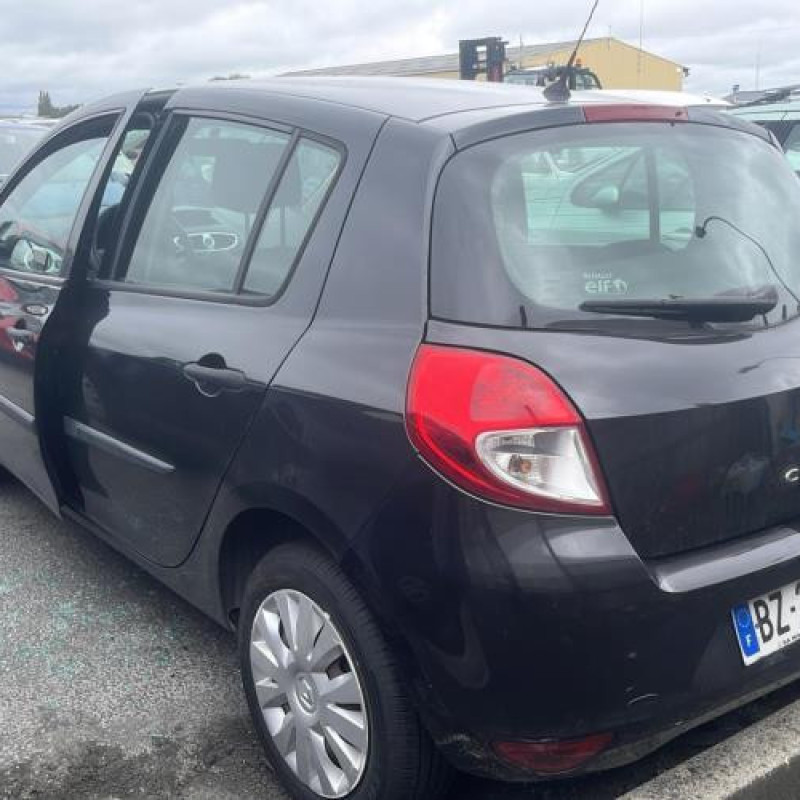 Aile avant droit RENAULT CLIO 3 Photo n°19