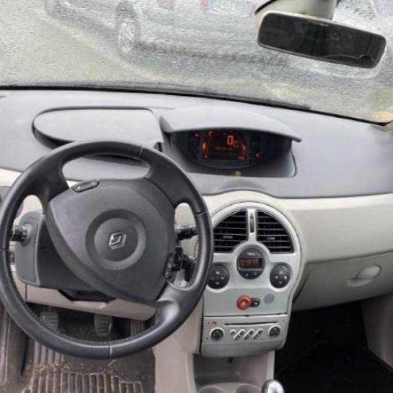 Malle/Hayon arriere RENAULT MODUS Photo n°19