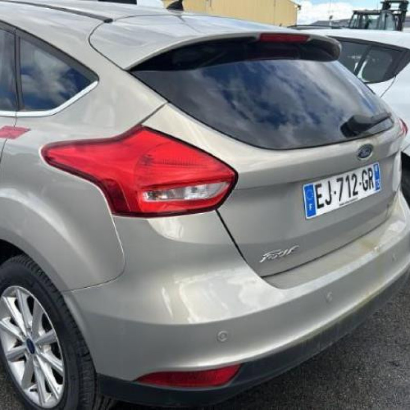 Pretensionneur de ceinture avant droit FORD FOCUS 3 Photo n°20