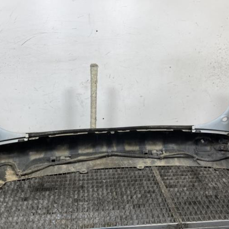 Pare choc arriere RENAULT CLIO 4 Photo n°5