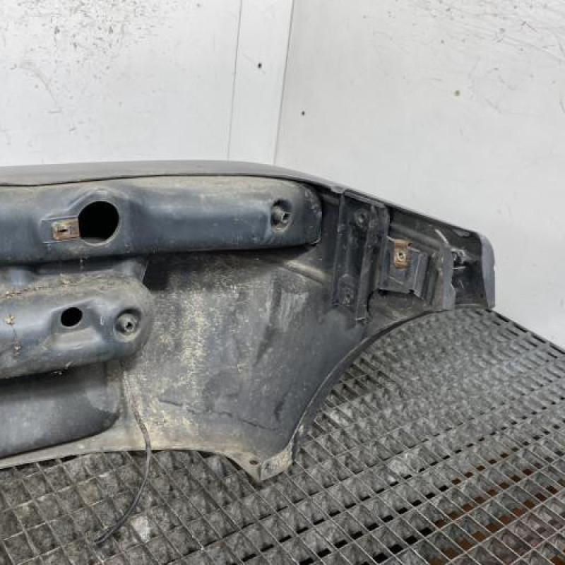 Pare choc arriere PEUGEOT 106 Photo n°4