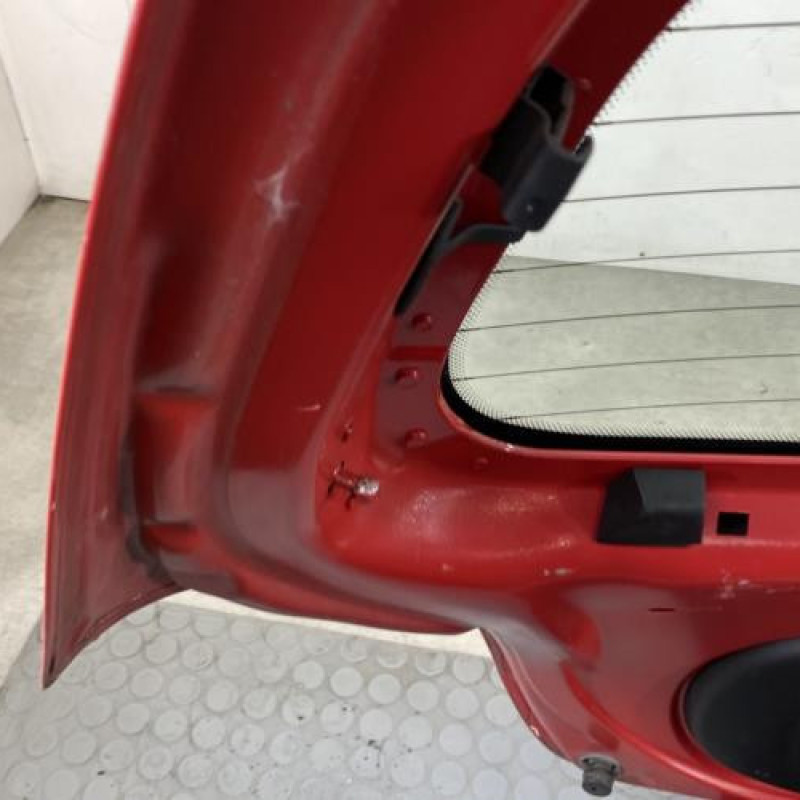 Malle/Hayon arriere RENAULT TWINGO 2 Photo n°10