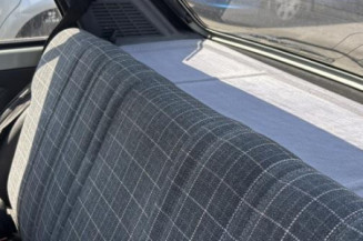 Vitre arriere droit PEUGEOT 205