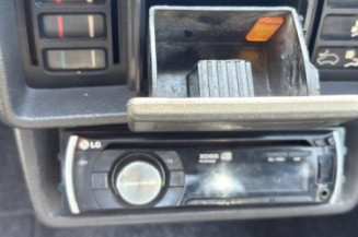Vitre arriere droit PEUGEOT 205
