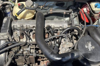 Vitre arriere droit PEUGEOT 205
