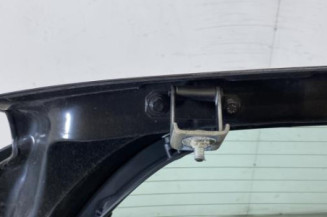 Malle/Hayon arriere RENAULT CLIO 3