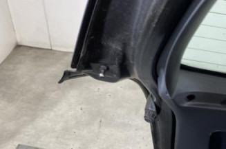 Malle/Hayon arriere RENAULT CLIO 3