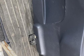 Malle/Hayon arriere RENAULT CLIO 3
