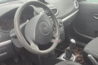 Malle/Hayon arriere RENAULT CLIO 3