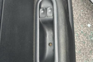 Malle/Hayon arriere RENAULT CLIO 3