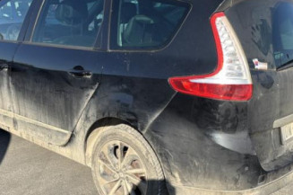 Vitre arriere droit RENAULT SCENIC 3