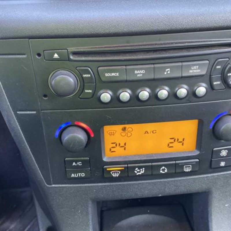 Vitre arriere droit CITROEN C4 1 Photo n°15