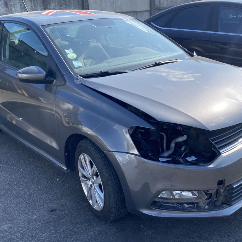 VOLKSWAGEN POLO 5 PHASE 2 1.4 TDI - 12V TURBO Photo n°2