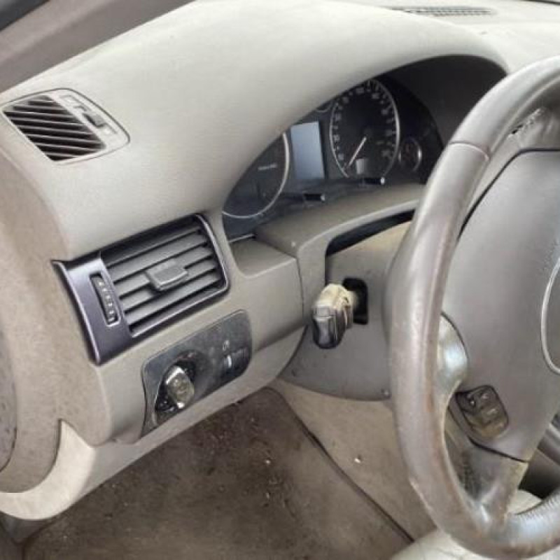 Moteur essuie glace arriere AUDI A6 2 Photo n°18