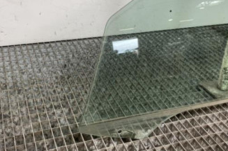 Vitre avant gauche PEUGEOT 206