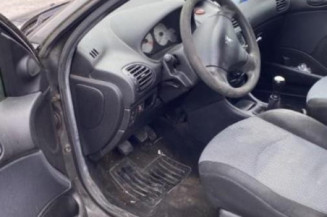 Vitre avant gauche PEUGEOT 206
