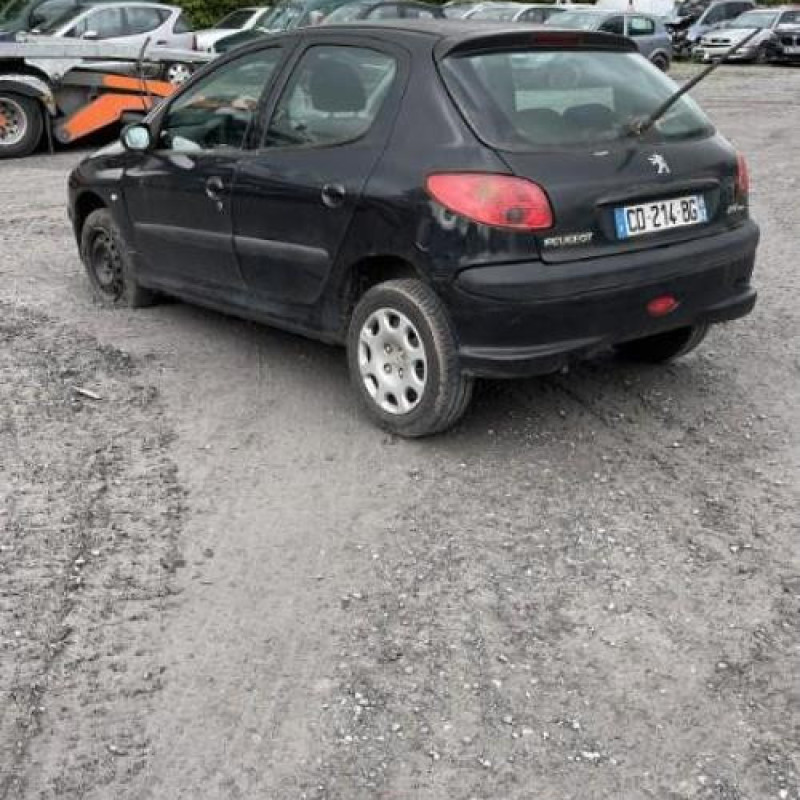 Vitre avant gauche PEUGEOT 206 Photo n°9