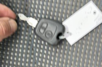 Vitre avant gauche PEUGEOT 206