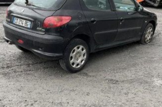 Vitre avant gauche PEUGEOT 206