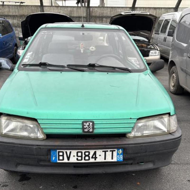 Vitre avant droit PEUGEOT 106 Photo n°13