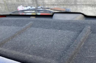 Vitre arriere droit PEUGEOT 106