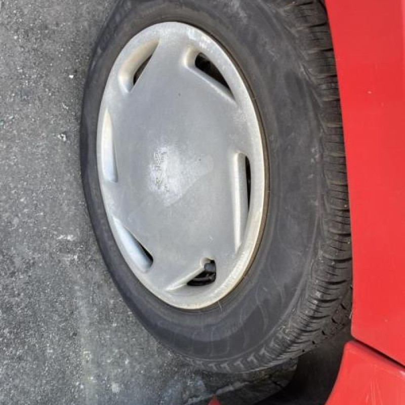 Vitre arriere droit PEUGEOT 106 Photo n°16