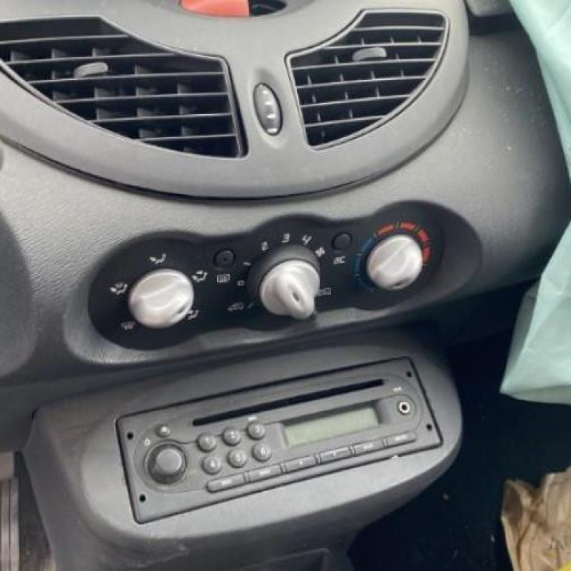 Vitre avant droit RENAULT TWINGO 2 Photo n°15