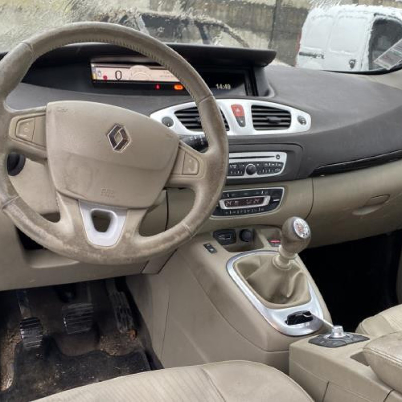 Boitier air bag RENAULT SCENIC 3 Photo n°18