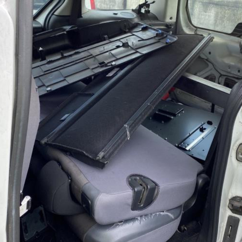 Boitier BSI PEUGEOT PARTNER 2 Photo n°15