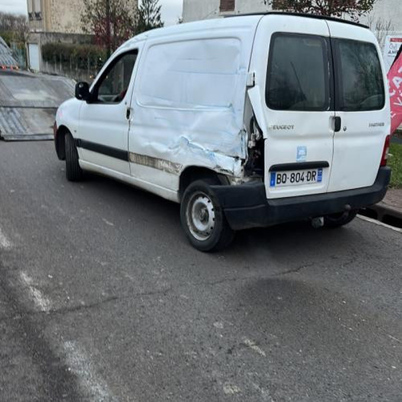Boitier air bag PEUGEOT PARTNER 1 Photo n°8
