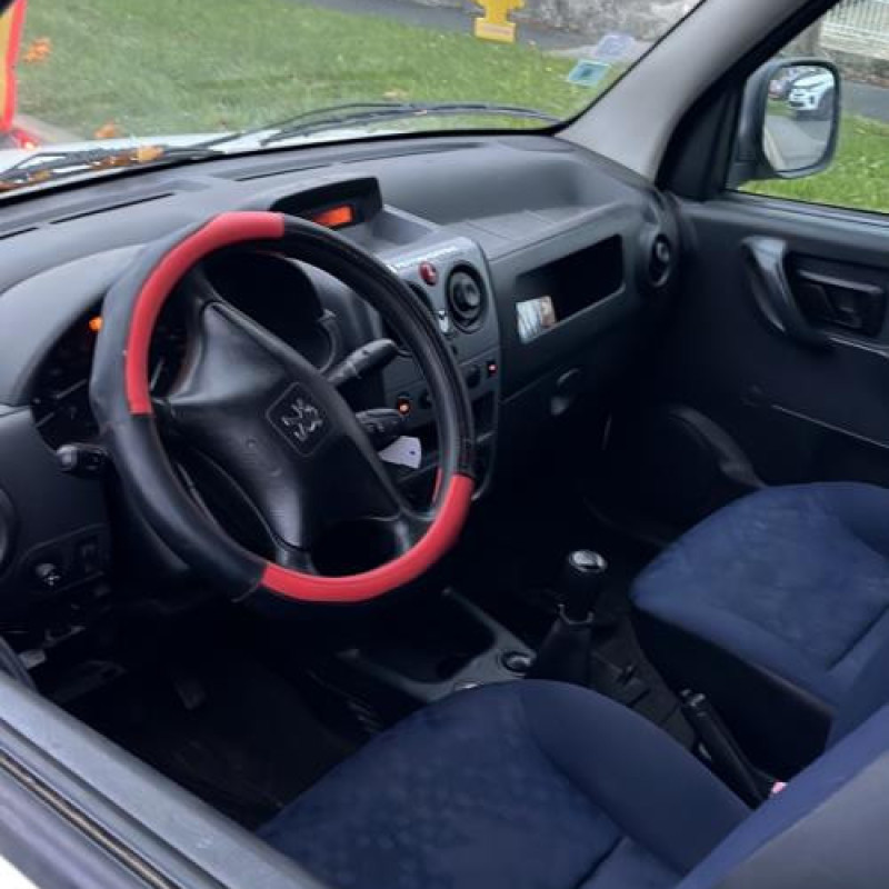 Boitier air bag PEUGEOT PARTNER 1 Photo n°9