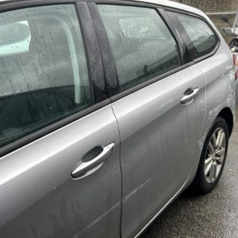Boitier air bag PEUGEOT 308 2 SW Photo n°14