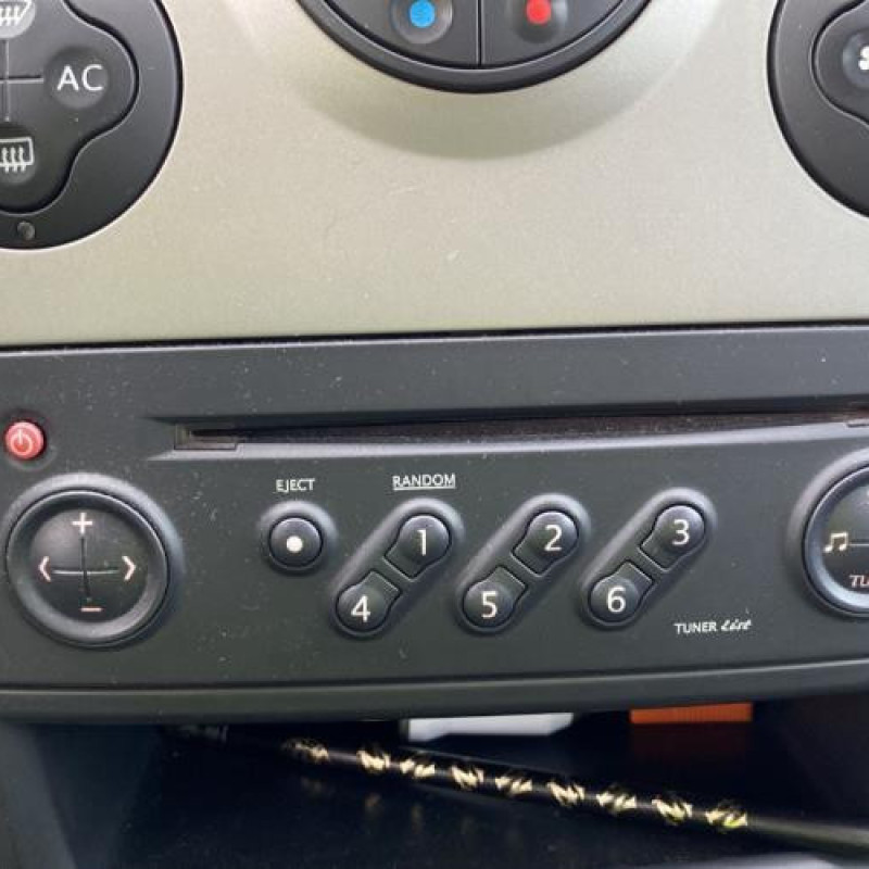 Ceinture avant gauche RENAULT MEGANE 2 Photo n°17
