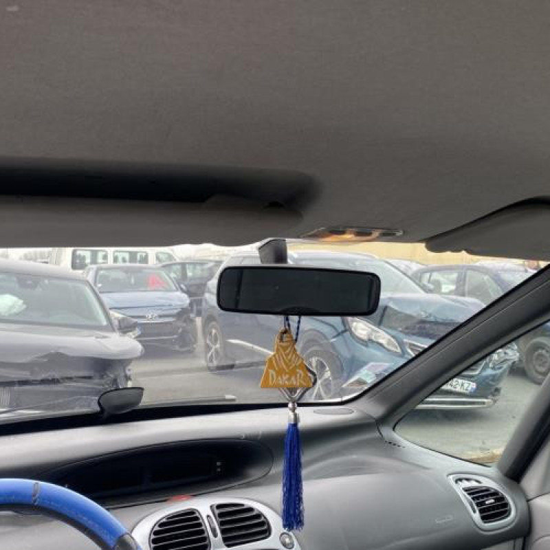 Boitier servitude moteur (BSM) CITROEN XSARA PICASSO Photo n°18