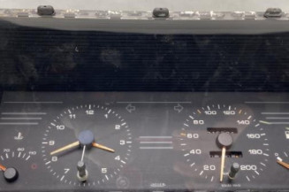 Compteur PEUGEOT 405 Photo n°1
