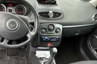 Boitier UCH RENAULT CLIO 3