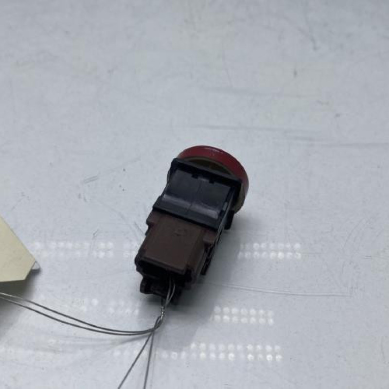 Bouton de warning CITROEN XSARA Photo n°2
