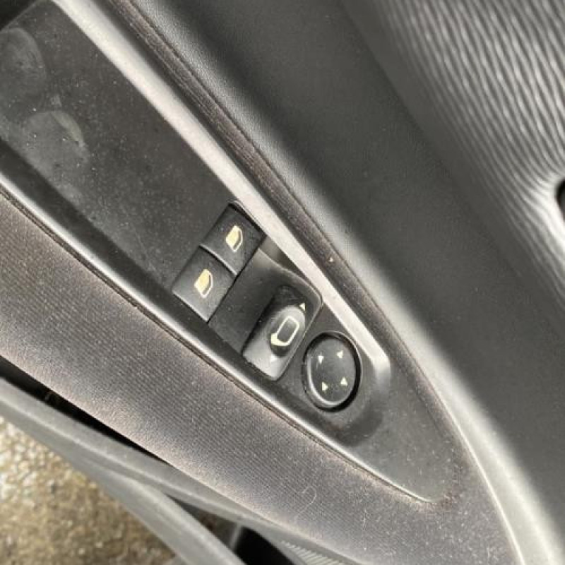Boitier servitude moteur (BSM) CITROEN C4 1 Photo n°17