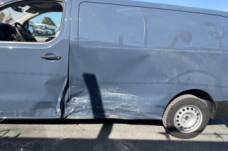 Pare soleil gauche OPEL VIVARO 3